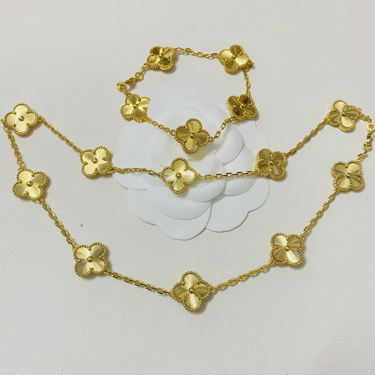 سلسلة وانسيال الوردة بلون ذهبي